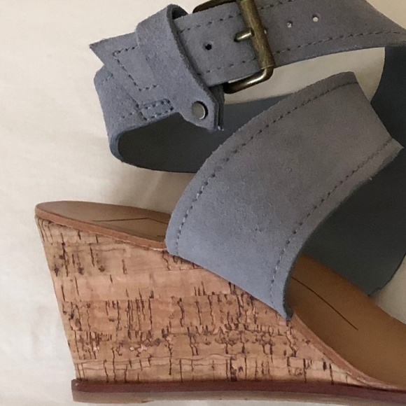 Sandal - Picture 2 of 8